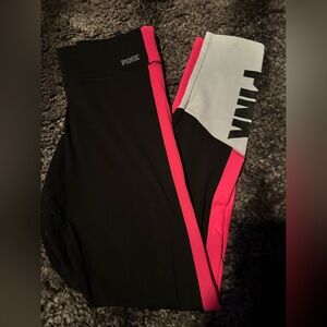 VS PINK Ultimate Yoga leggings - hold everything in place